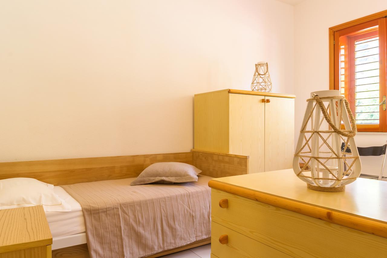 Blue Wood Apartment Летояни Екстериор снимка