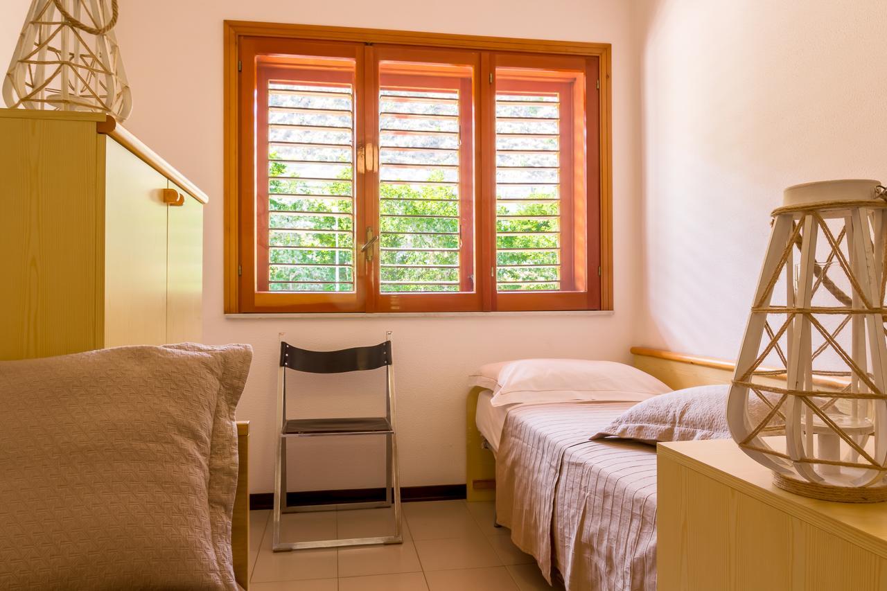 Blue Wood Apartment Летояни Екстериор снимка